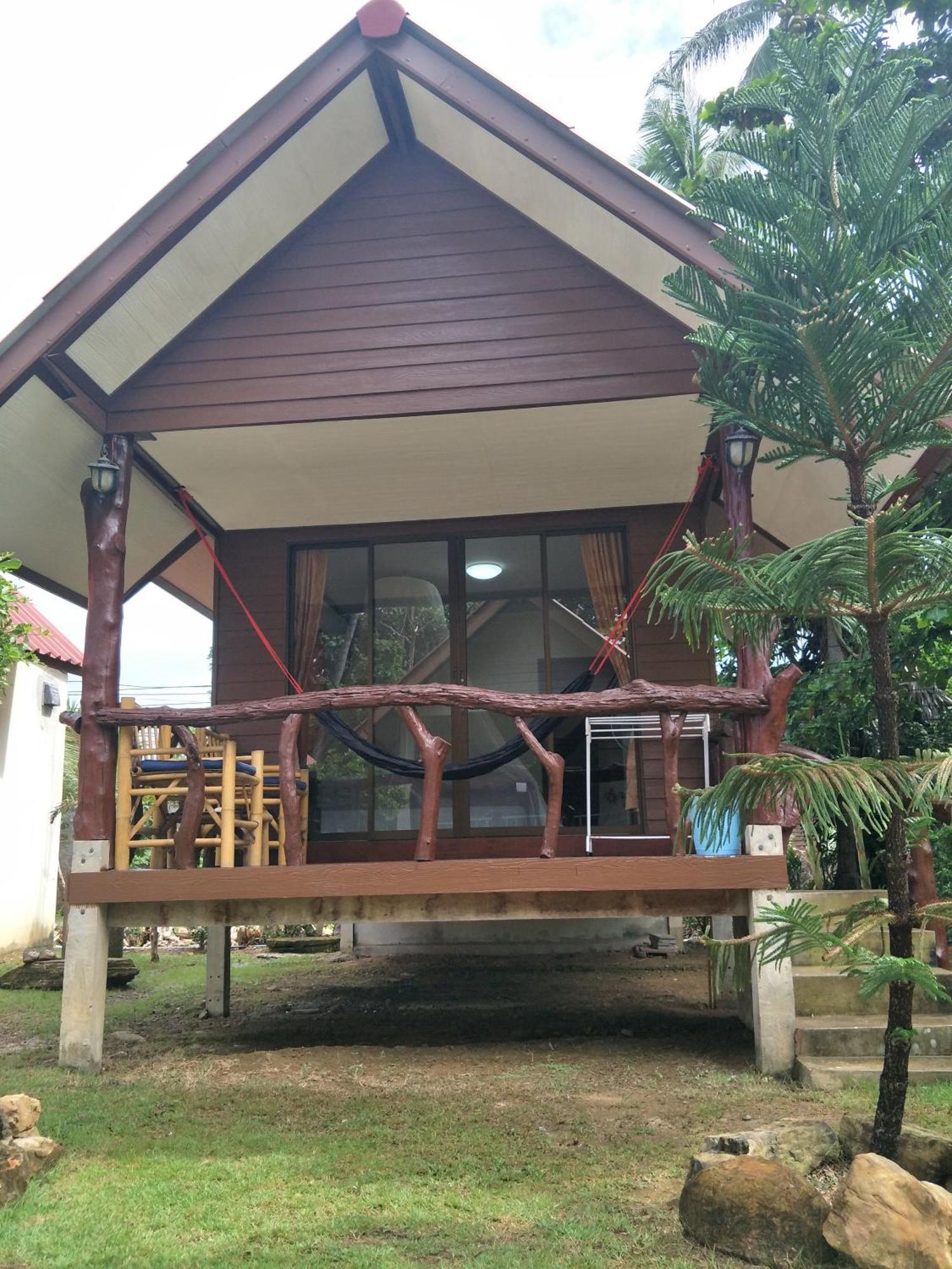 Lanta Fa Rung Beach Resort Ko Lanta Rum bild