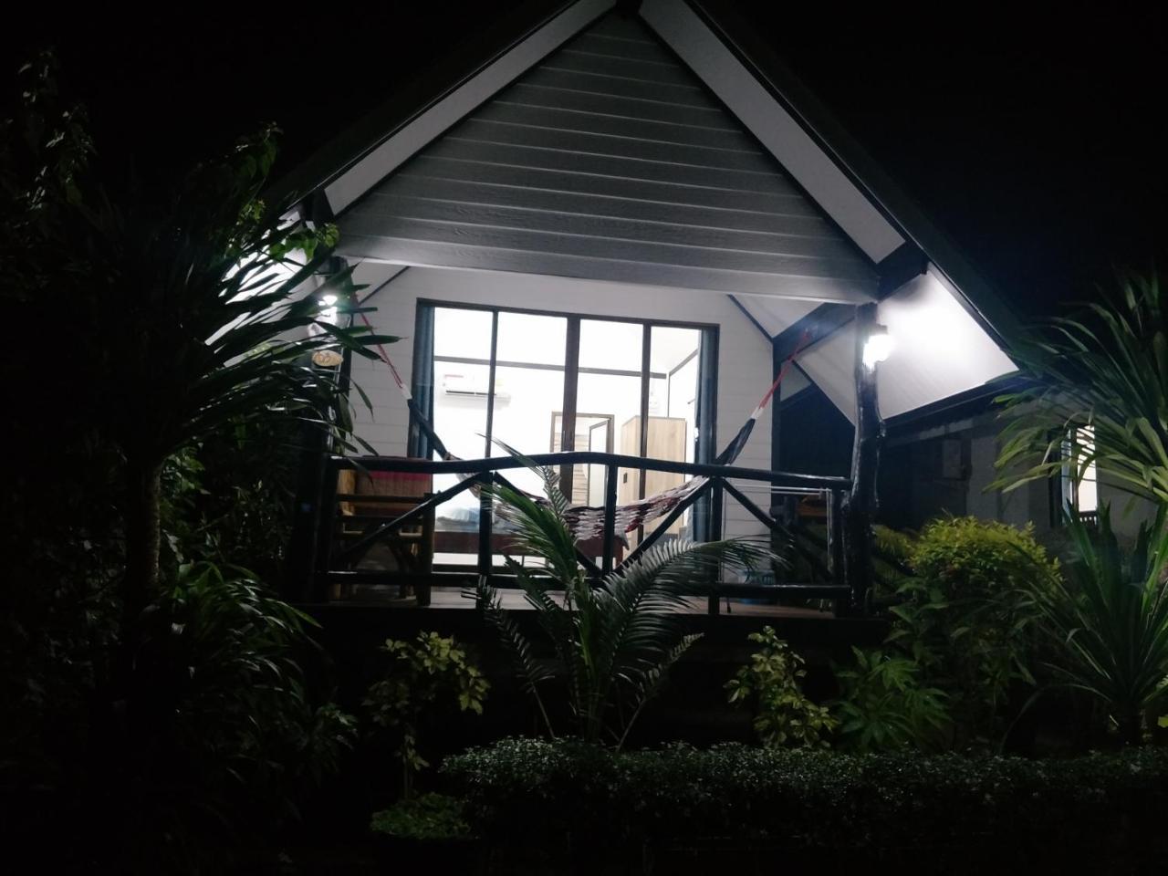Lanta Fa Rung Beach Resort Ko Lanta Exteriör bild